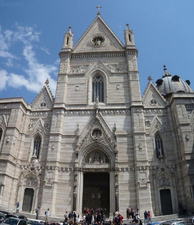 Case Vacanze " Il Duomo" Napoli חדר תמונה