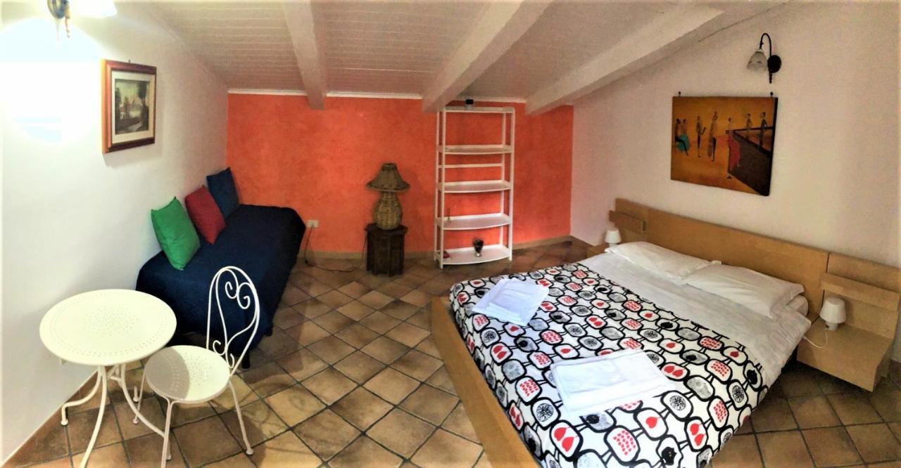 Case Vacanze " Il Duomo" Napoli מראה חיצוני תמונה